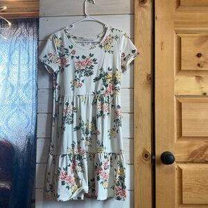 Maurices white floral everyday dress